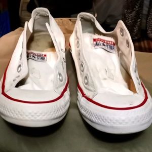 🌻5/$10  White Converse